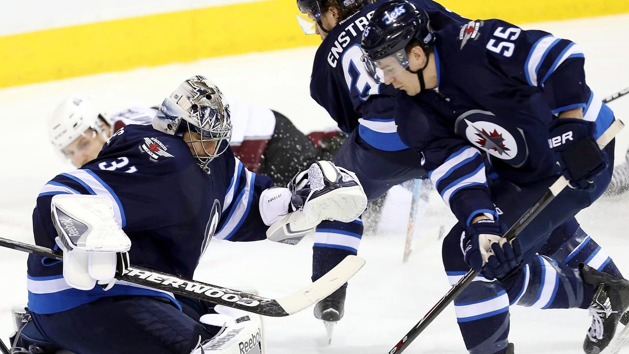 Jets end six-game losing streak with win over Avalanche